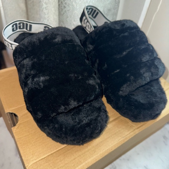 UGG fluff slides - Picture 4 of 6